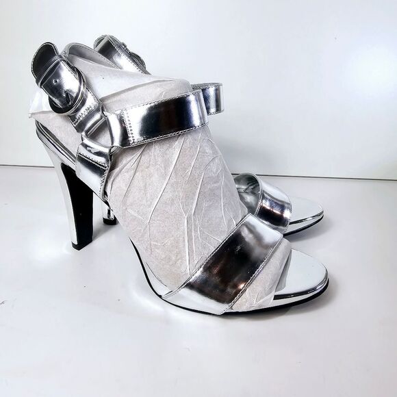 NWT Karl Lagerfeld Cieone Metallic Silver Lame Strappy Heel Sandal Size 7.5 9 - Picture 7 of 12